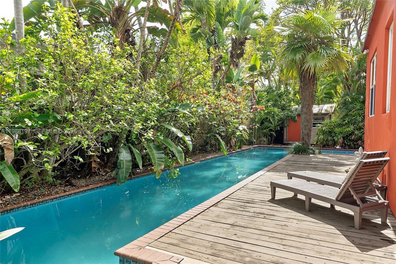 120 SW 24th Rd , Miami, FL 33129 Photo