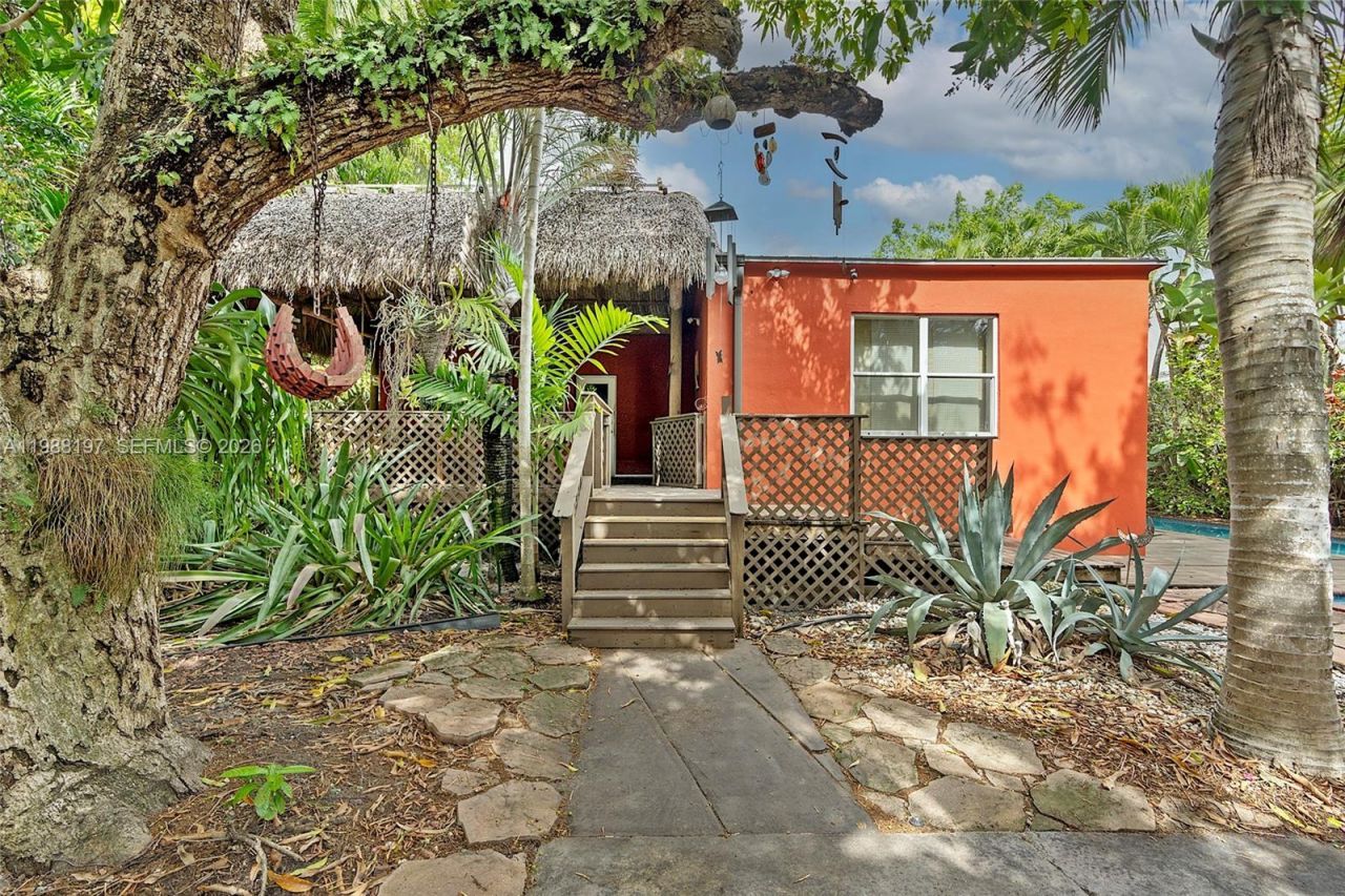 120 SW 24th Rd , Miami, FL 33129 Photo