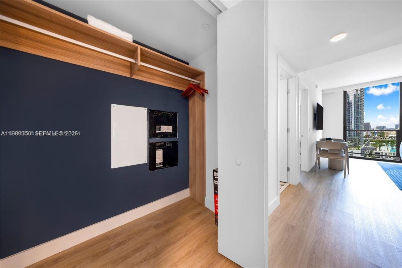 159 NE 6 St , Unit 1617, Miami, FL 33132 Photo