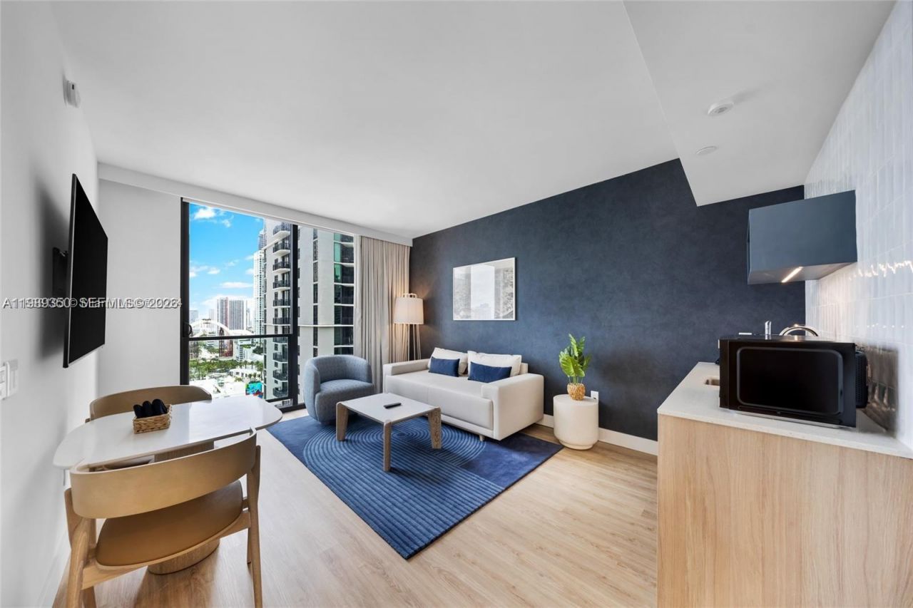 159 NE 6 St , Unit 1617, Miami, FL 33132 Photo