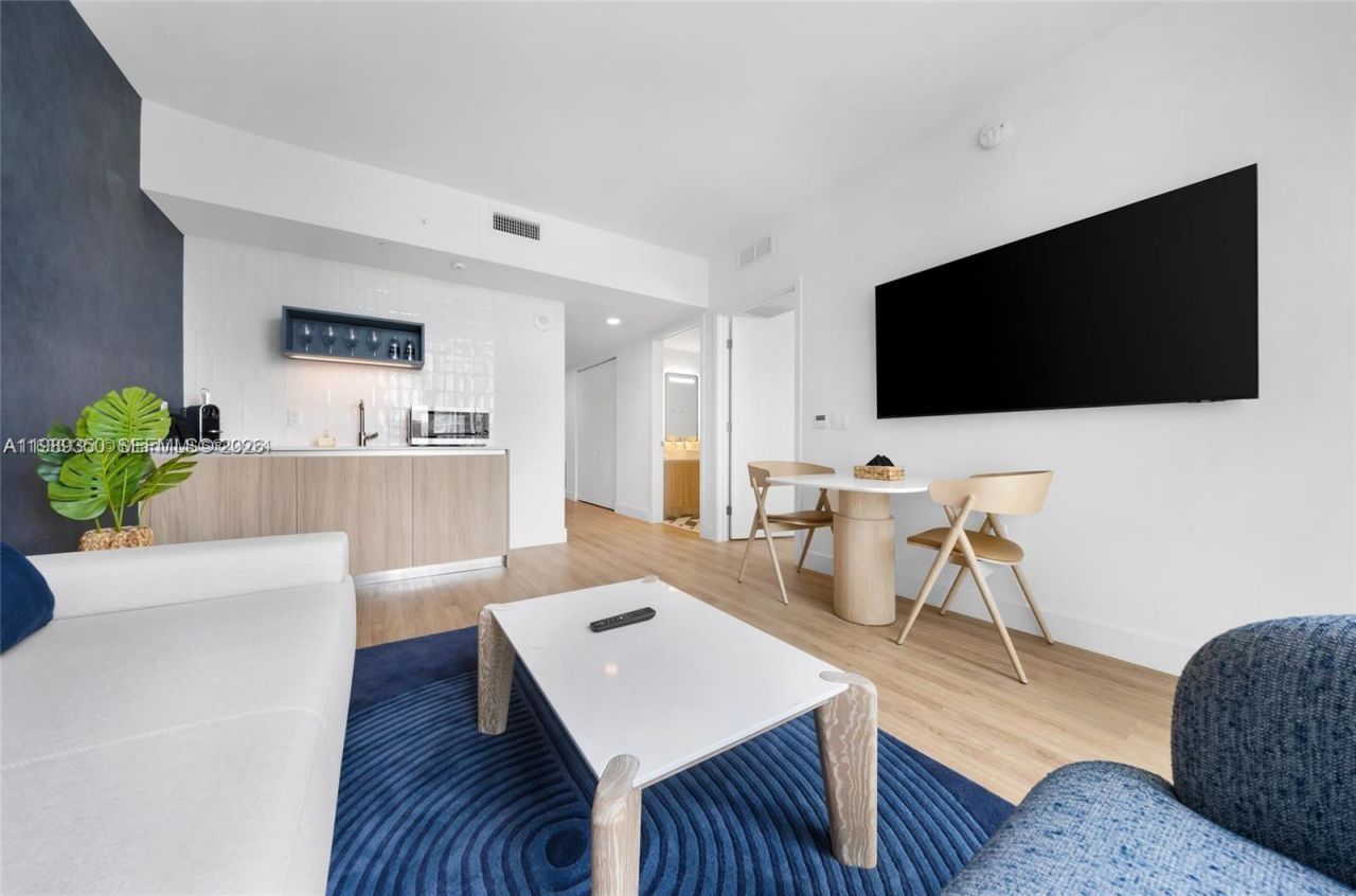 159 NE 6 St , Unit 1617, Miami, FL 33132 Photo