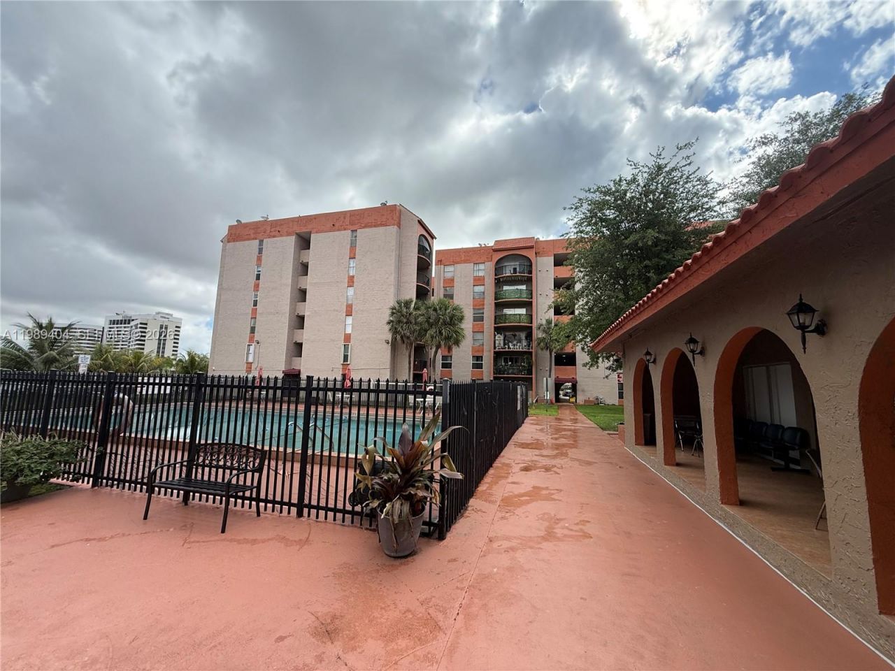 5199 NW 7th St, Unit 111, Miami, FL 33126 Photo