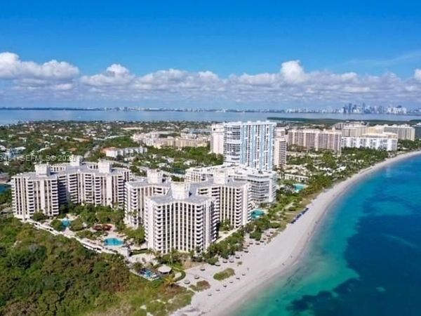 1111 Crandon Blvd , Unit C902, Key Biscayne, FL 33149