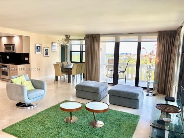 1111 Crandon Blvd , Unit C902, Key Biscayne, FL 33149 Photo