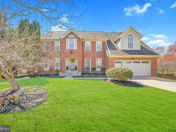 15801 SEURAT DRIVE, NORTH POTOMAC, MD 20878