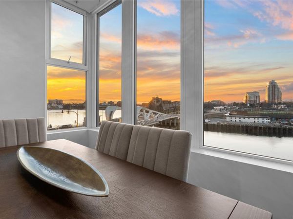 1628 Store St , Unit 725, Victoria, BC V8W 0H1