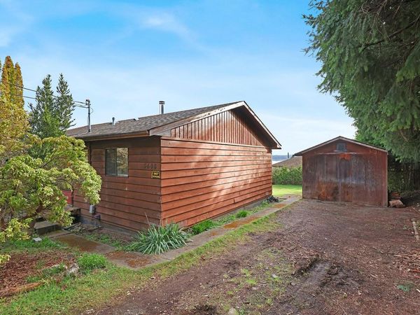 5608 4th St , Union Bay, BC V0R 3B0