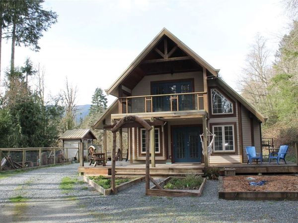 4920 Blyth Rd , Duncan, BC V9L 6R8