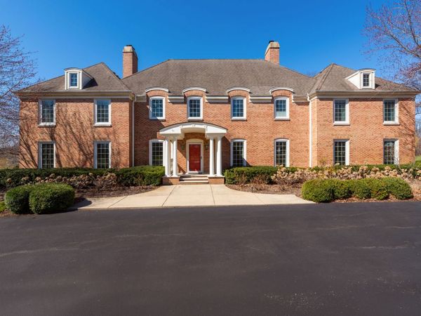 568 Plymouth Drive, Inverness, IL 60067