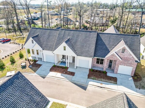 325 Cottage View, Oxford, MS 38655