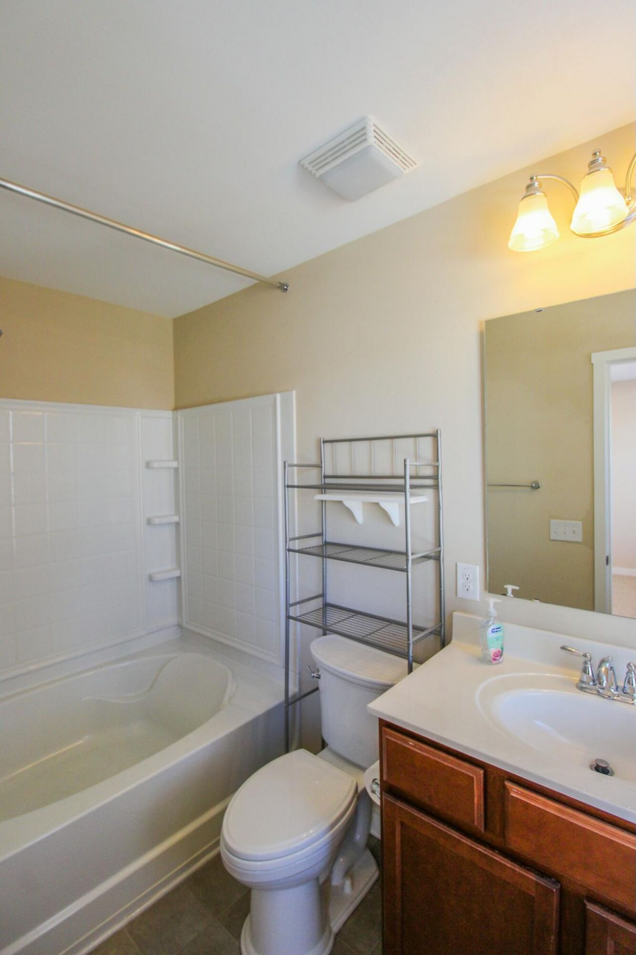 4946 Ballantine Drive Photo 11