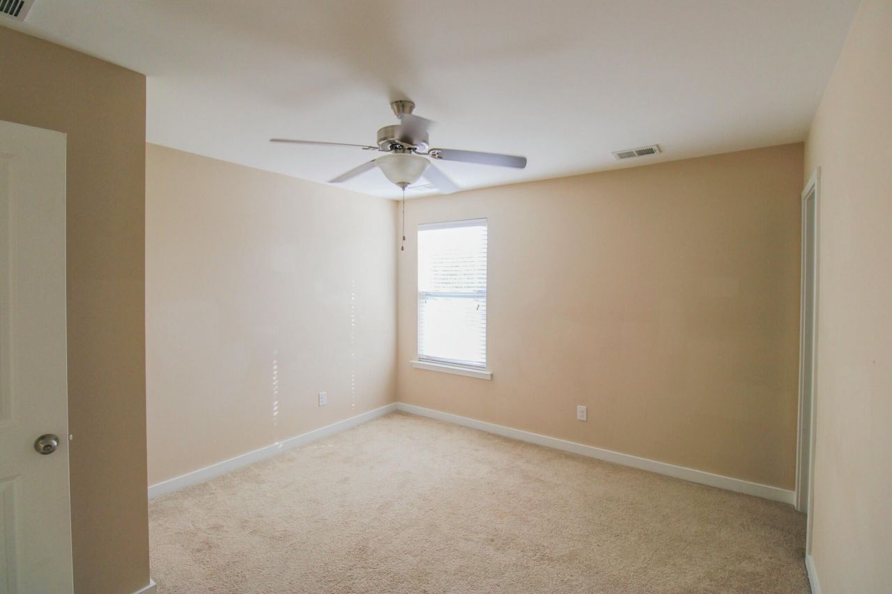 4946 Ballantine Drive Photo 19