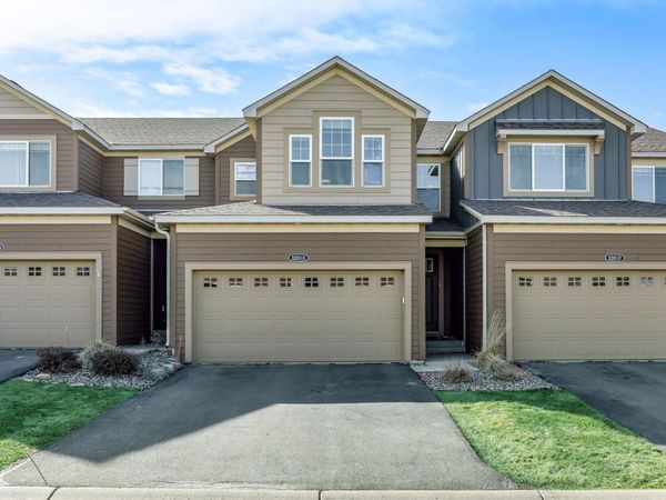 3201 Countryside Court, Unit E, Woodbury, MN 55129