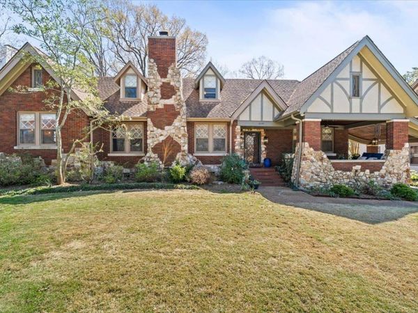 2051 HALLWOOD DR, Memphis, TN 38107