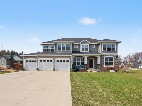 2803 Pinehill Drive, Holland, MI 49424