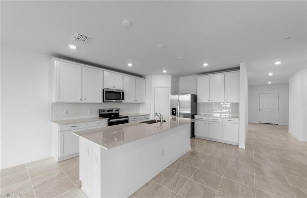 274 Silent Lake Dr, Lehigh Acres, FL 33936 Photo