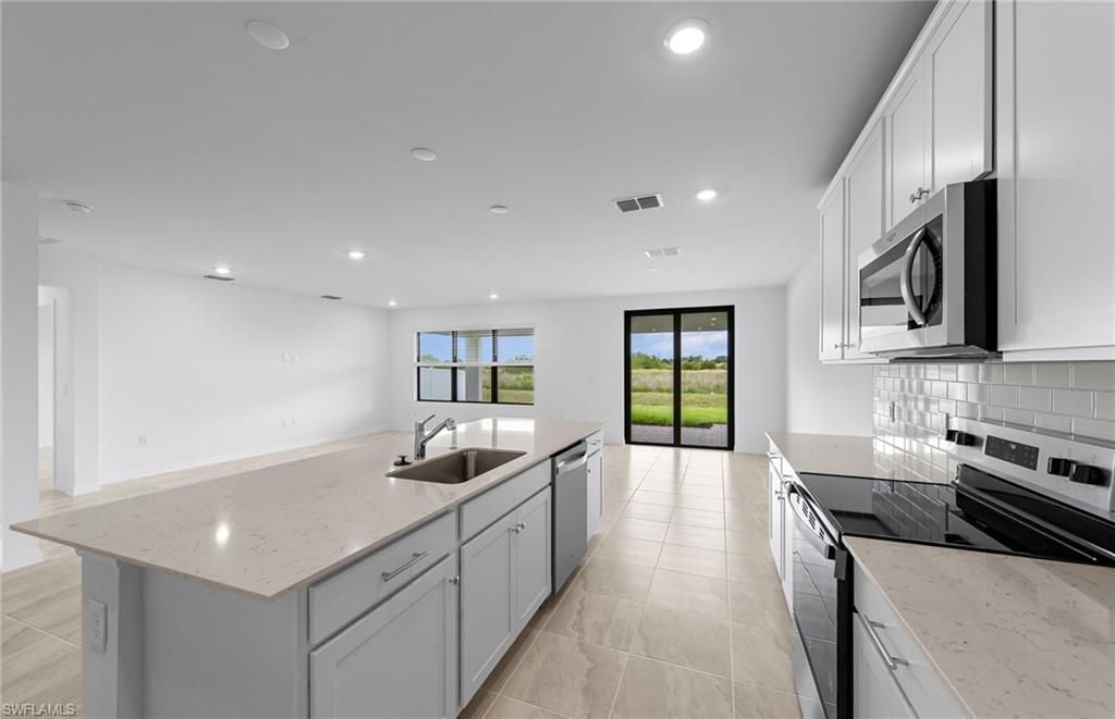274 Silent Lake Dr, Lehigh Acres, FL 33936 Photo