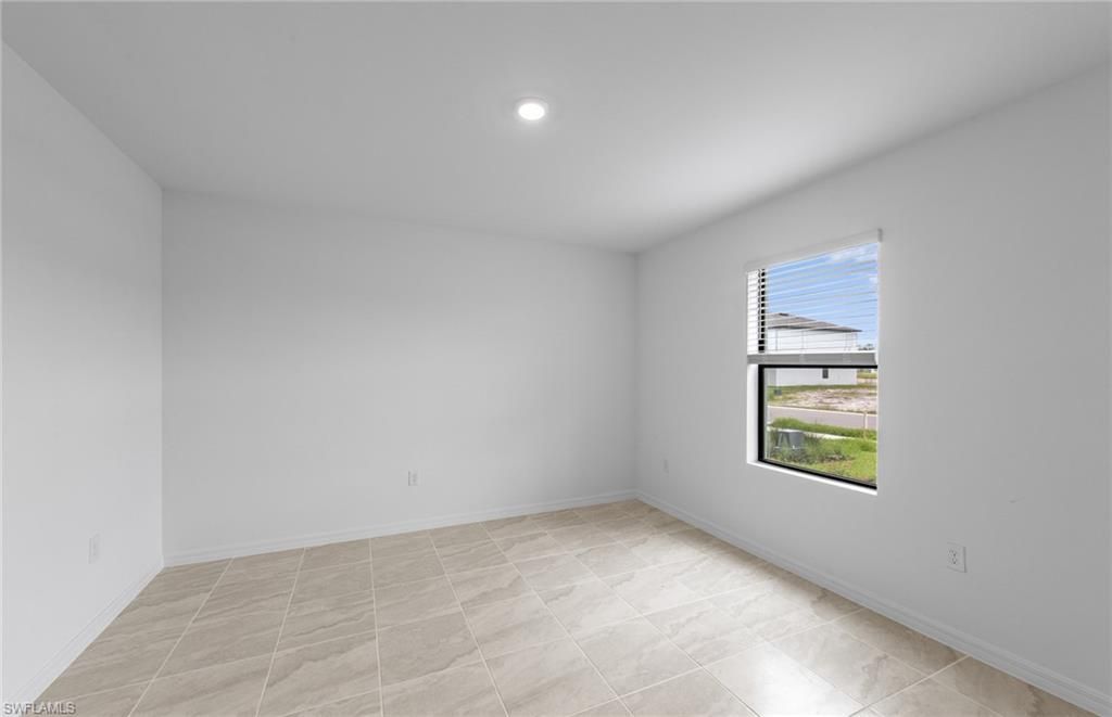 274 Silent Lake Dr, Lehigh Acres, FL 33936 Photo