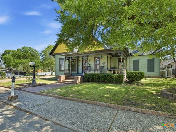 703 W Buck Street, Caldwell, TX 77836