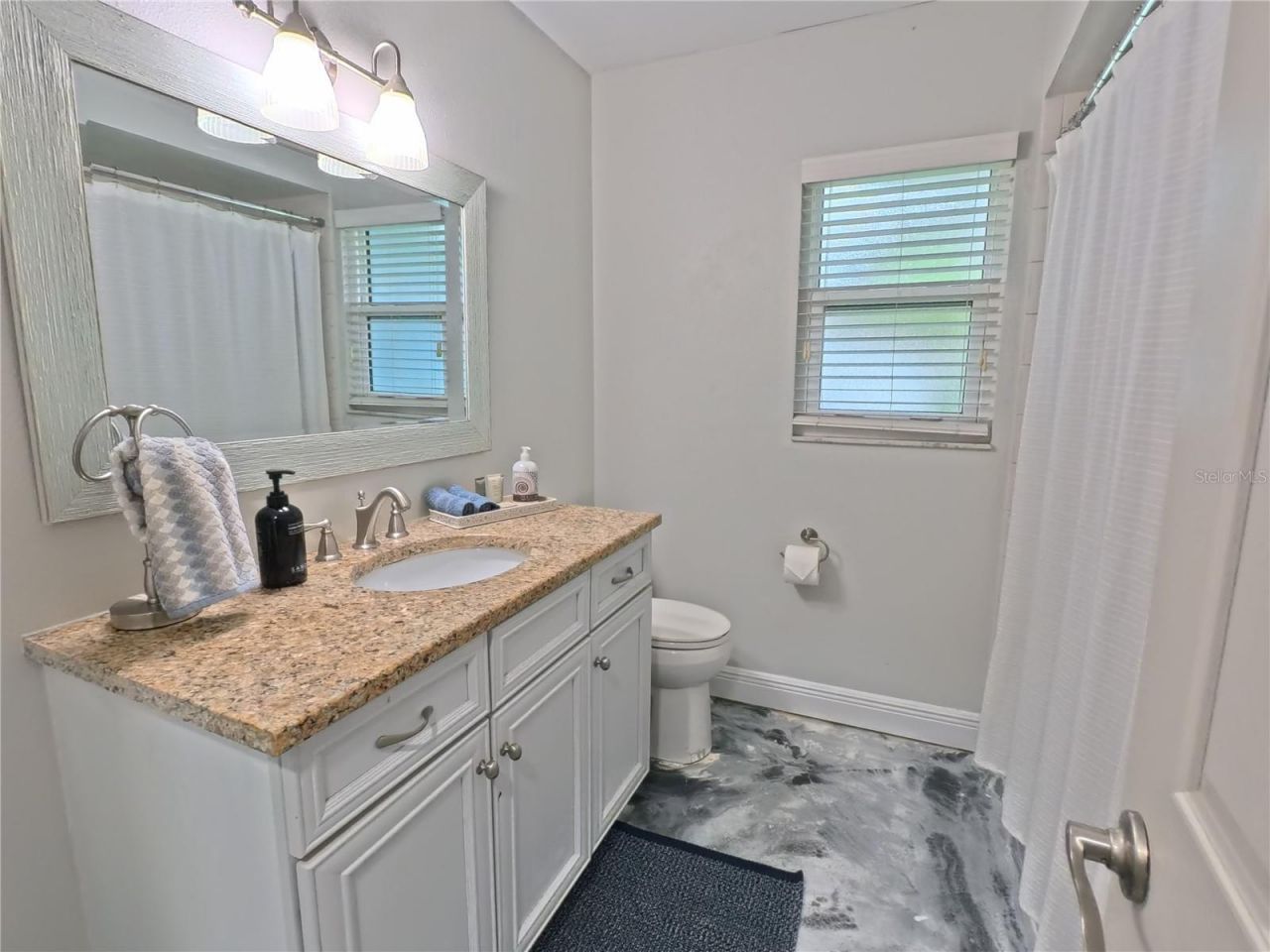 6107 9th Avenue W, Bradenton, FL 34209 Photo