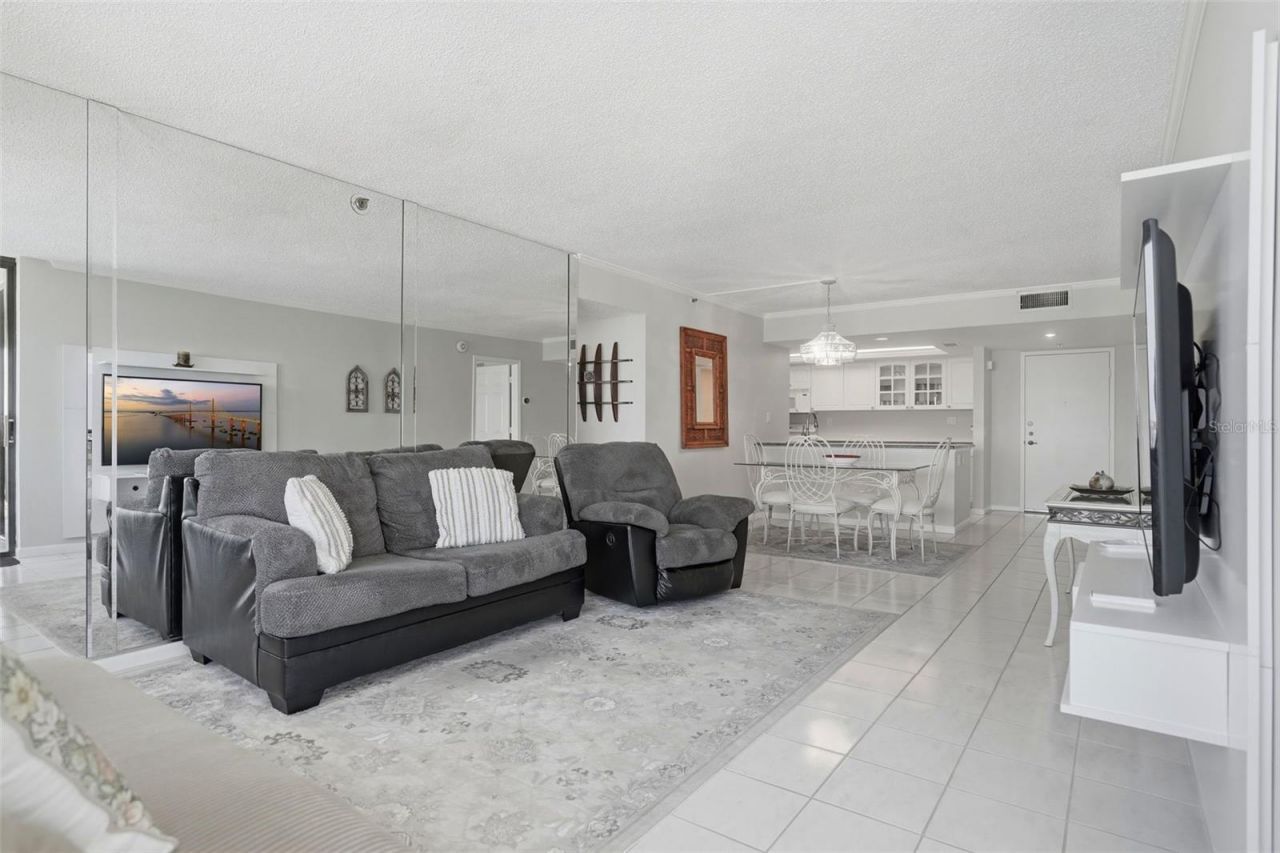 6372 Palma Del Mar Boulevard S, Unit 1207, Saint Petersburg, FL 33715 Photo