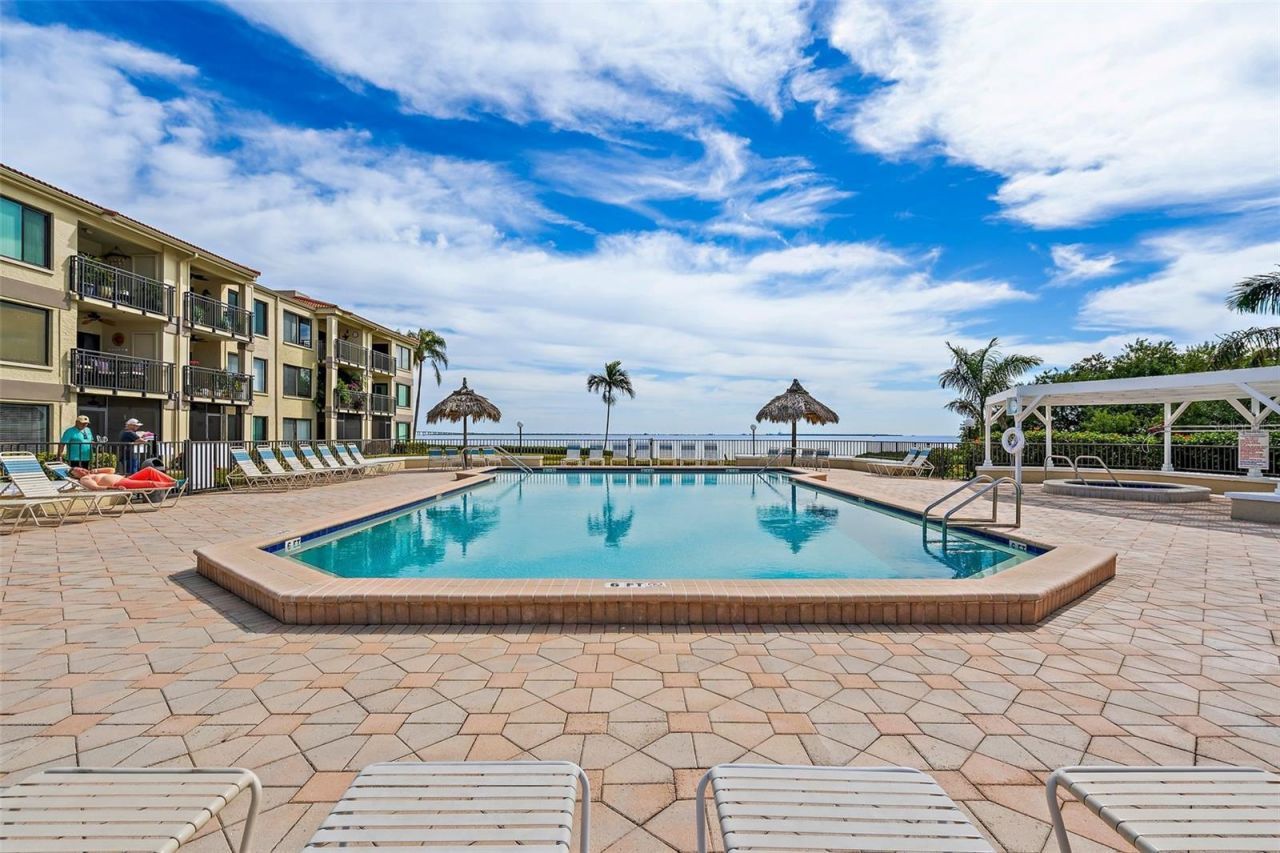 6372 Palma Del Mar Boulevard S, Unit 1207, Saint Petersburg, FL 33715 Photo