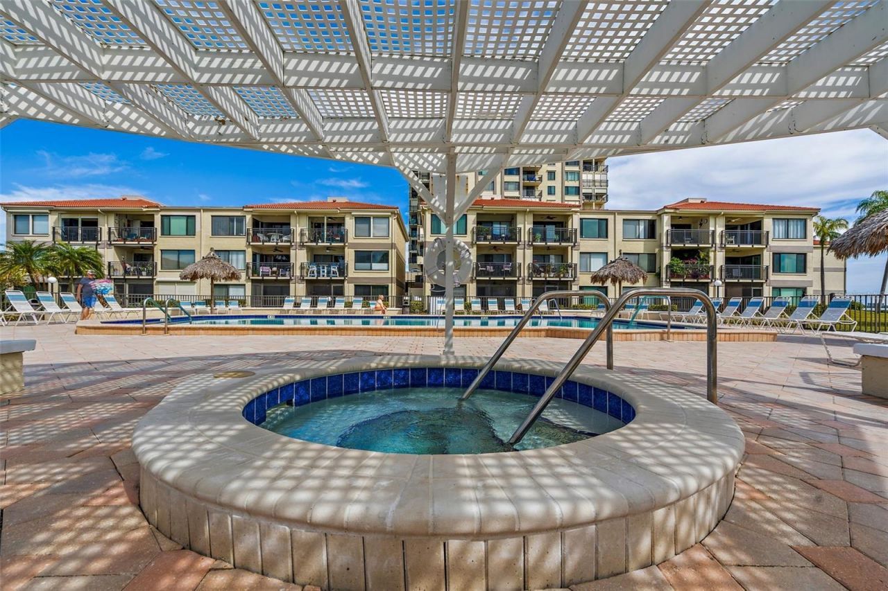 6372 Palma Del Mar Boulevard S, Unit 1207, Saint Petersburg, FL 33715 Photo