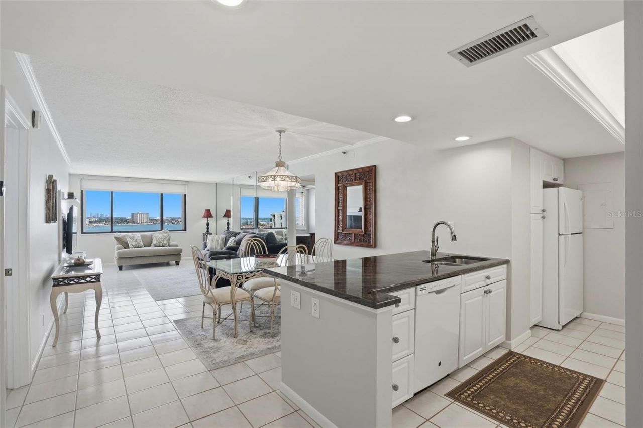 6372 Palma Del Mar Boulevard S, Unit 1207, Saint Petersburg, FL 33715 Photo