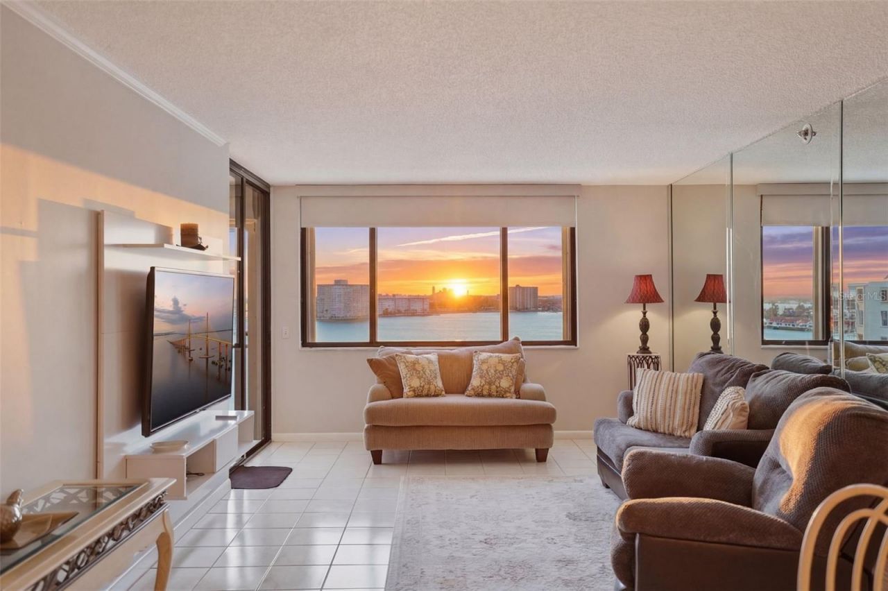 6372 Palma Del Mar Boulevard S, Unit 1207, Saint Petersburg, FL 33715 Photo