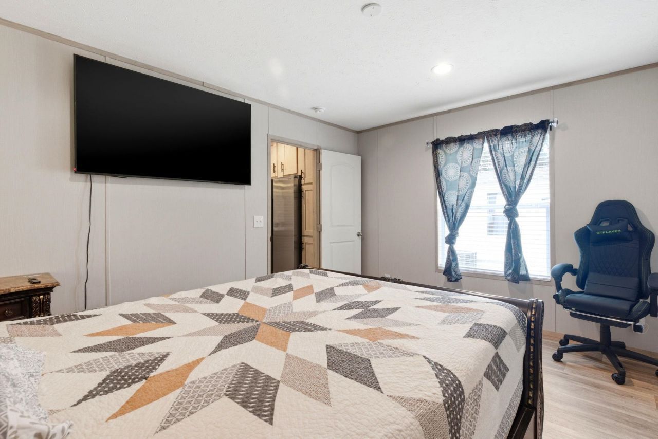 1500 Highway 15  Photo 10