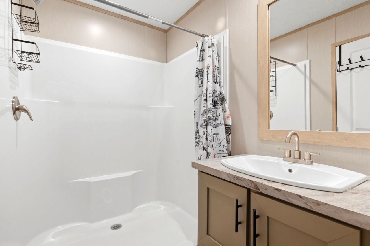 1500 Highway 15  Photo 12