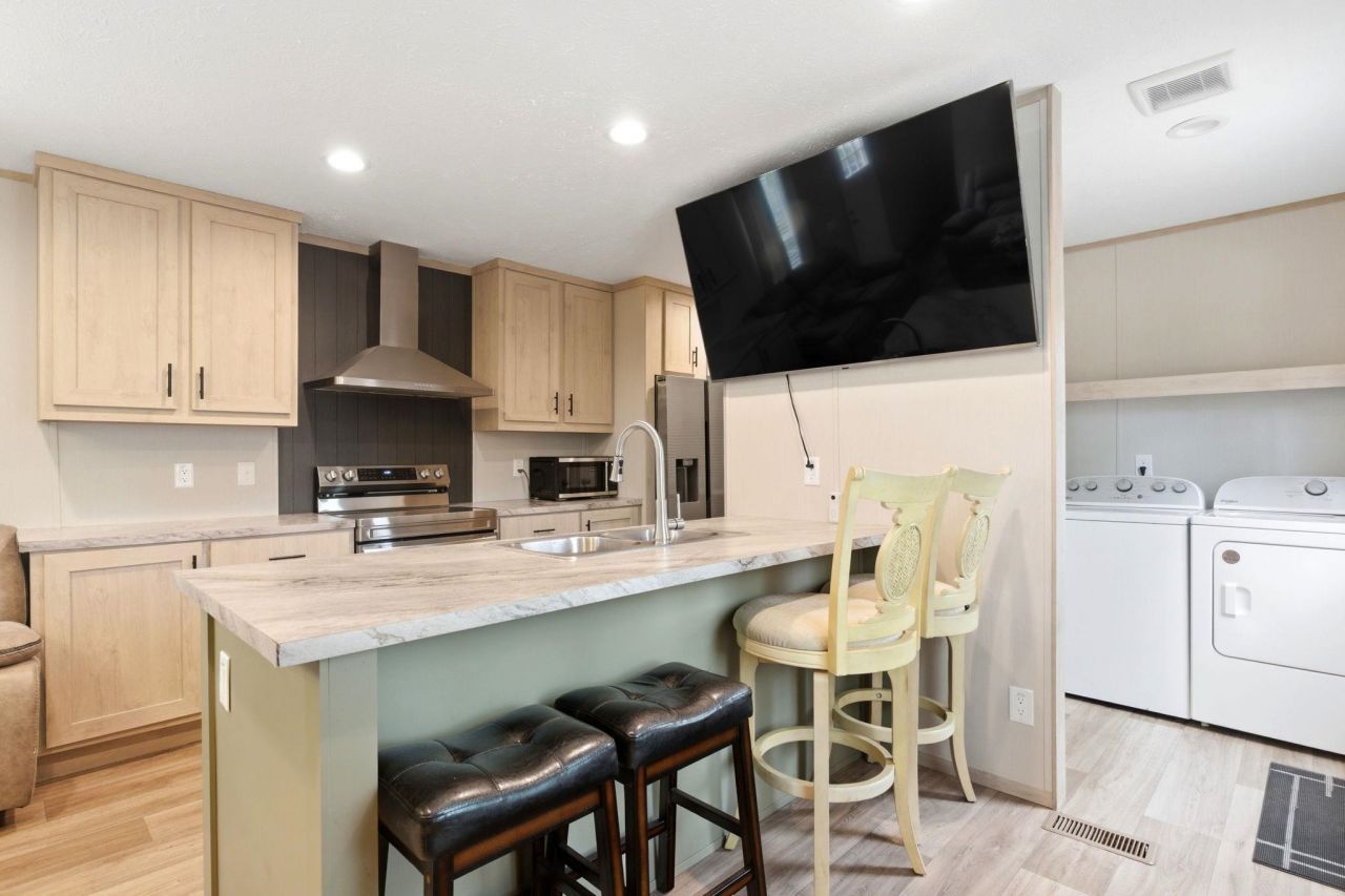 1500 Highway 15  Photo 15