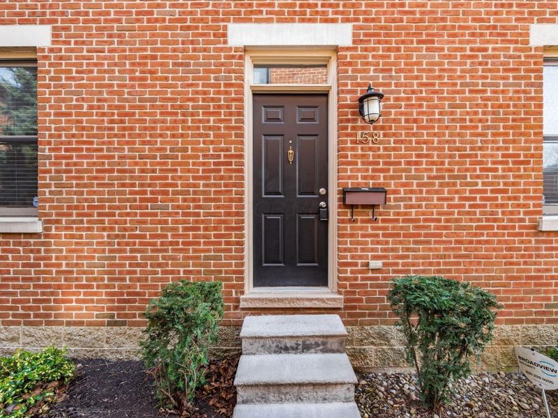 158 Nursery Lane, Columbus, OH 43206 Photo 4