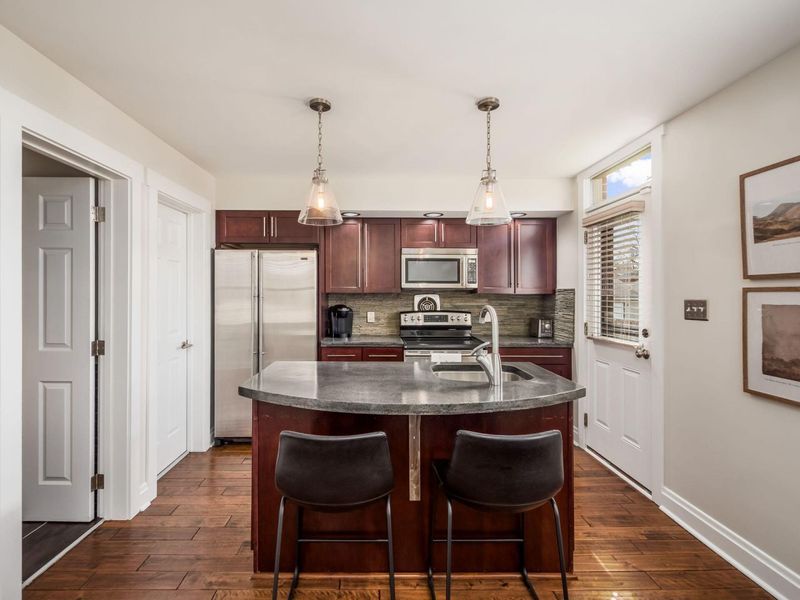 158 Nursery Lane, Columbus, OH 43206 Photo 6