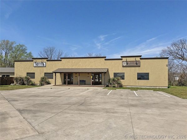 1534 Echota Avenue , Tahlequah, OK 74464