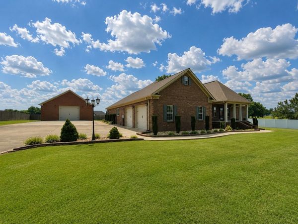 26057 Ashton Ln, Ardmore, TN 38449