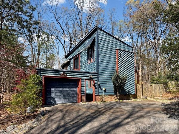 7221 Delta Lake Drive , Charlotte, NC 28215