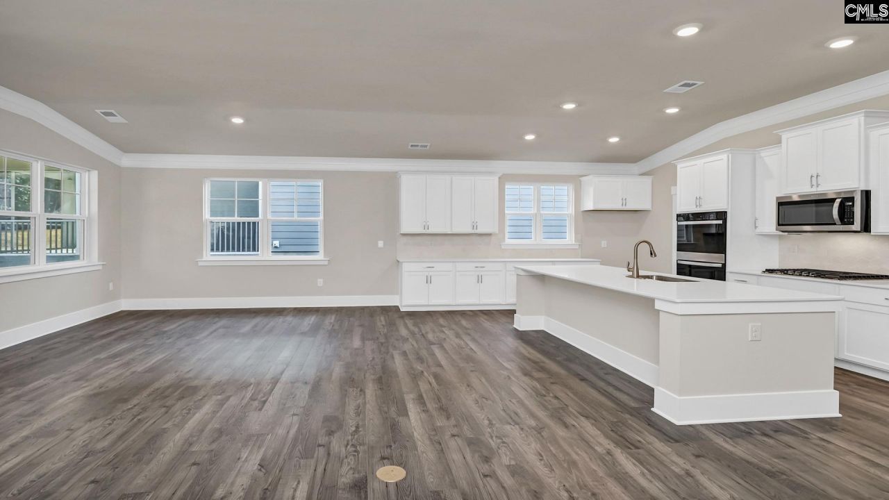 2423 Thode Lane  Photo 10