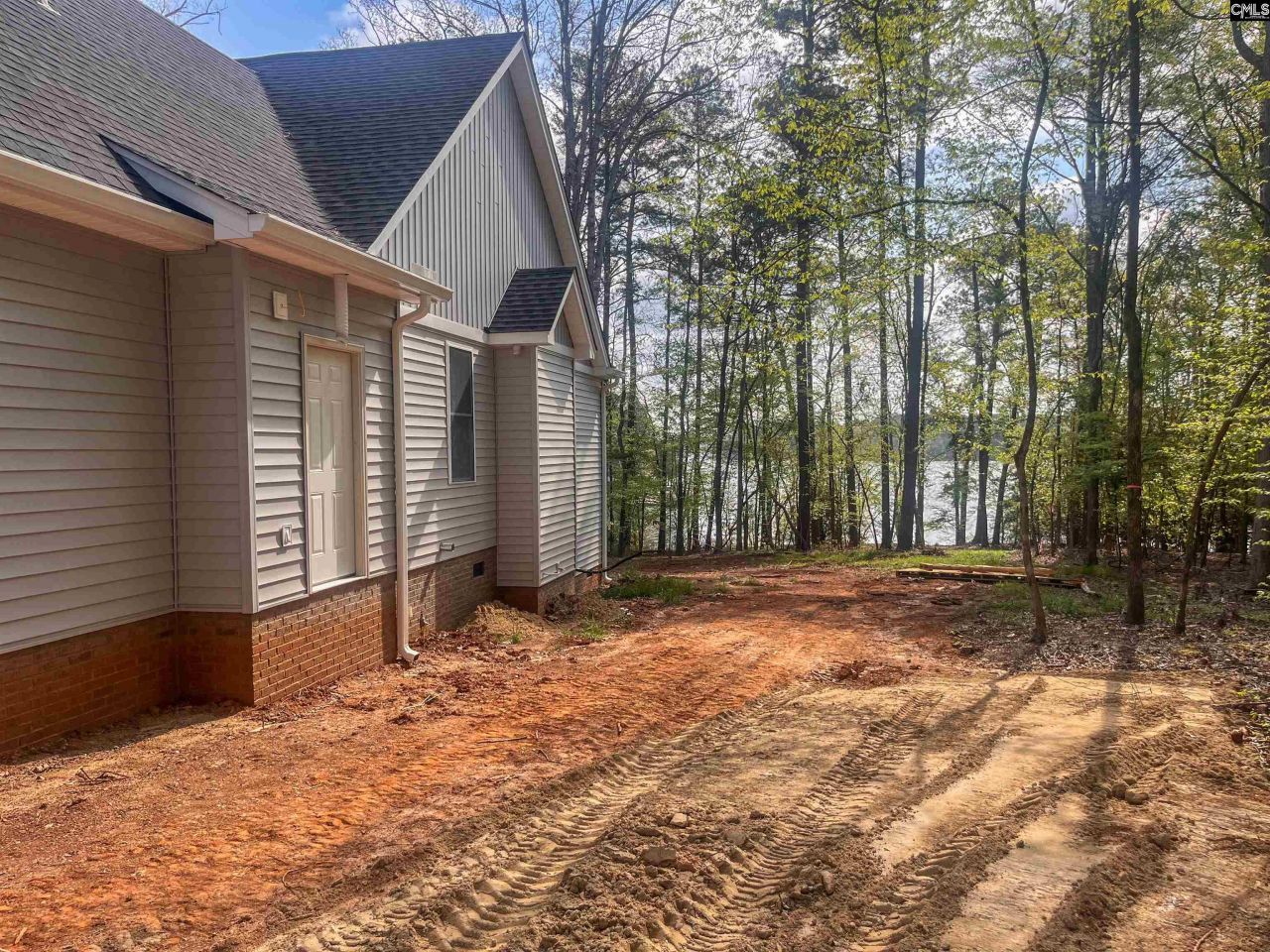 193 Lands End Drive  Photo 9