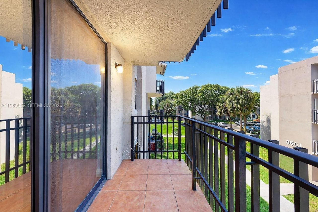 3581 SW 117th Ave, Unit 5-308, Miami, FL 33175 Photo