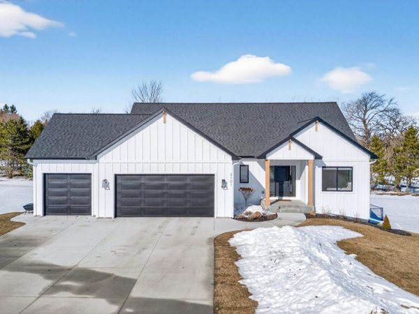 2101 21st Avenue NE, Kasson, MN 55944