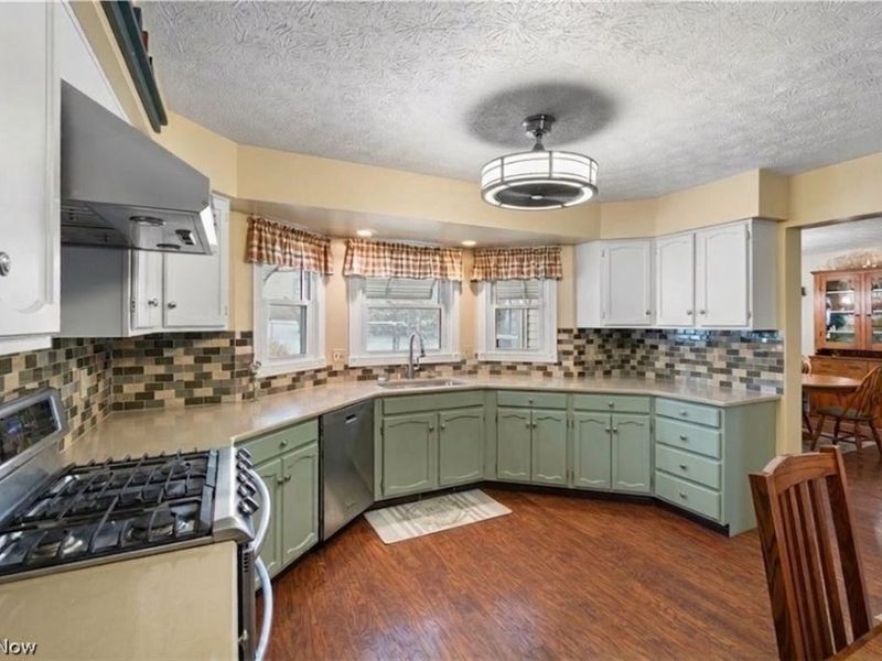 5051 Fox Ridge Drive, Green, OH 44720 Photo 5