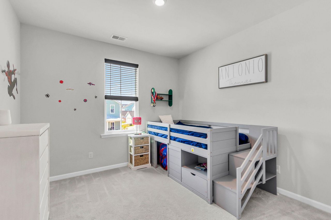 399 Woodgate Way Photo 25