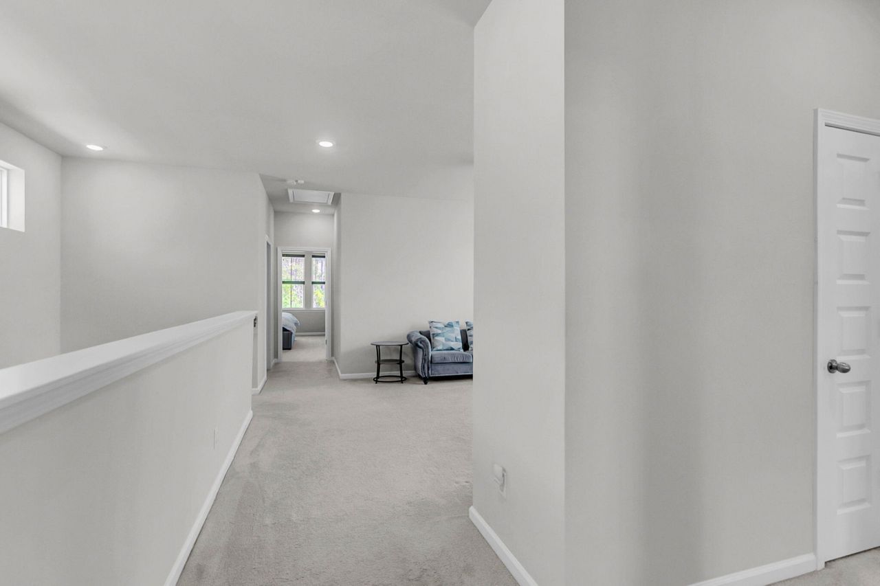 399 Woodgate Way Photo 30