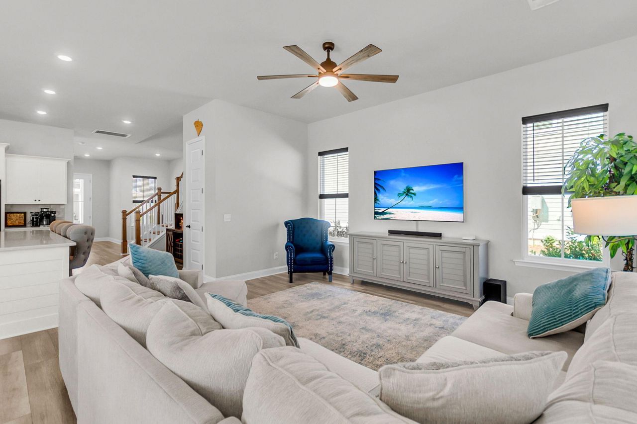 399 Woodgate Way Photo 41