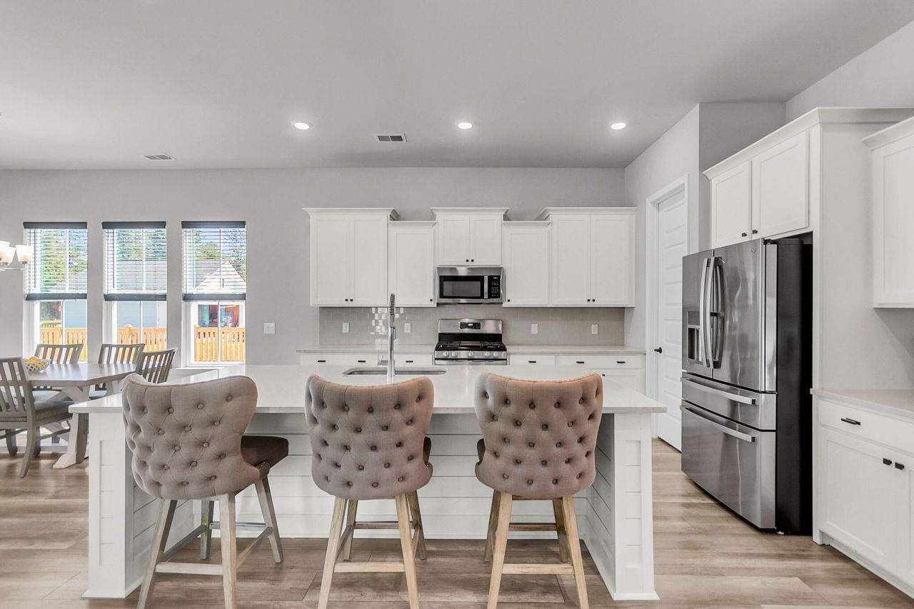 399 Woodgate Way Photo 43