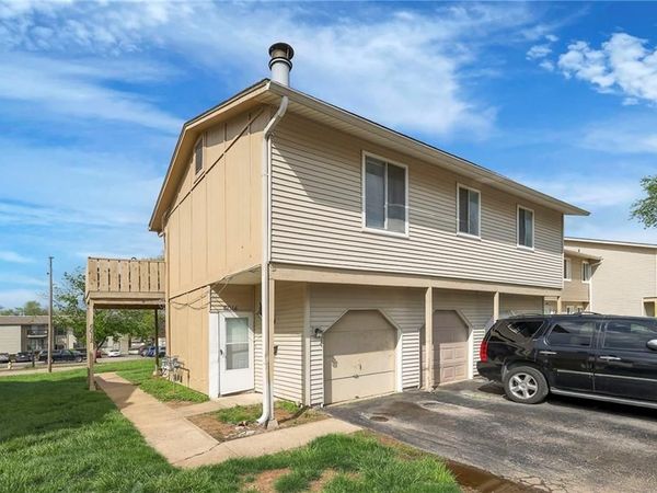 6014 E 127th Street, Grandview, MO 64030