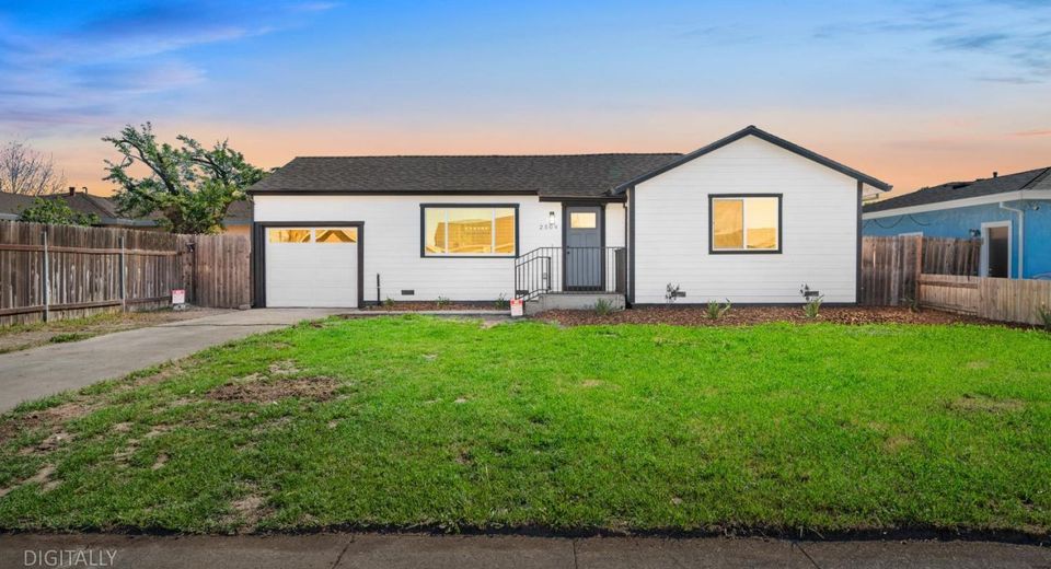 2504 48th Ave, Sacramento, CA 95822 Photo
