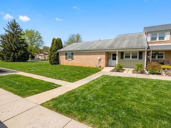 49 FAIR ISLE CIRCLE, CHALFONT, PA 18914