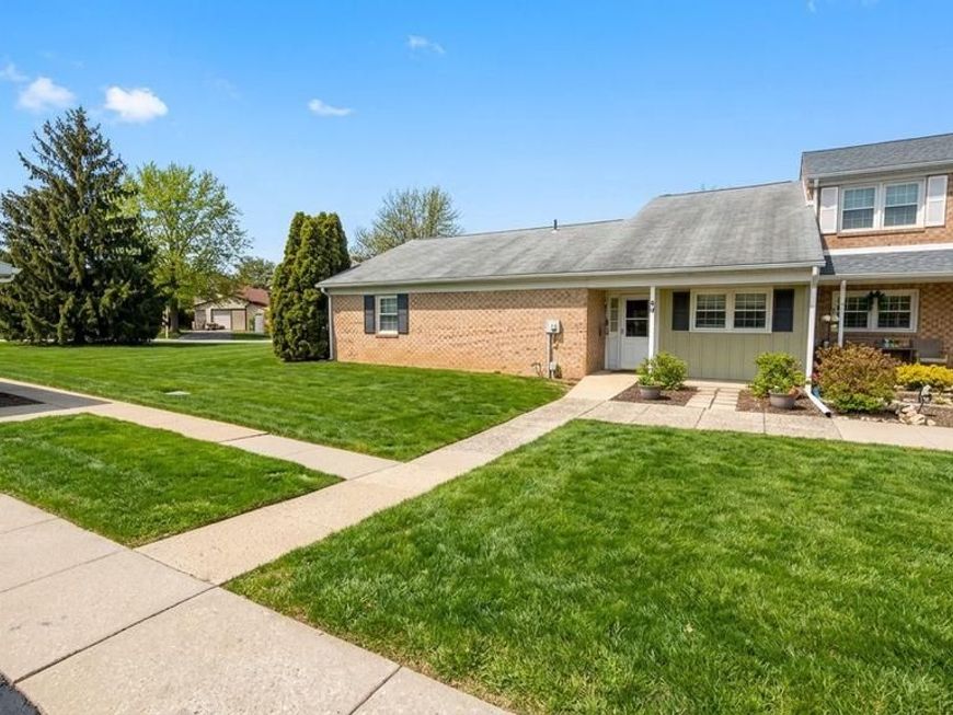 49 Fair Isle Circle, Chalfont, PA 18914 Main Photo